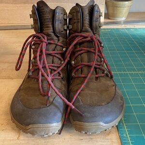 Vivobarefoot tracker boot size 41